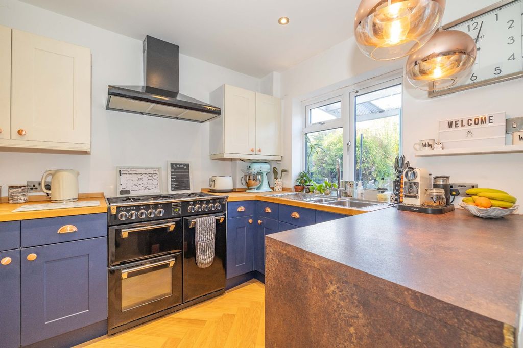 Property photo 2 of 13 Picture 2