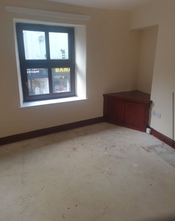 Property photo 2 of 3