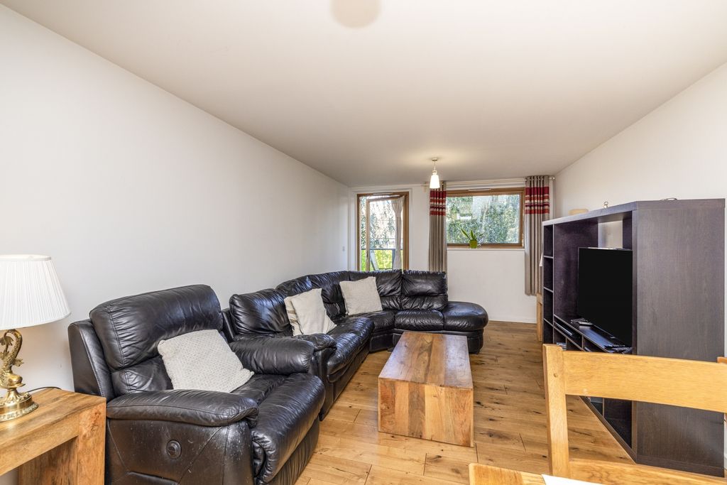 Property photo 3 of 19 Bfk_3333