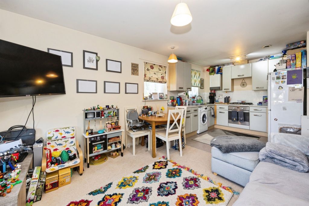 Property photo 3 of 10