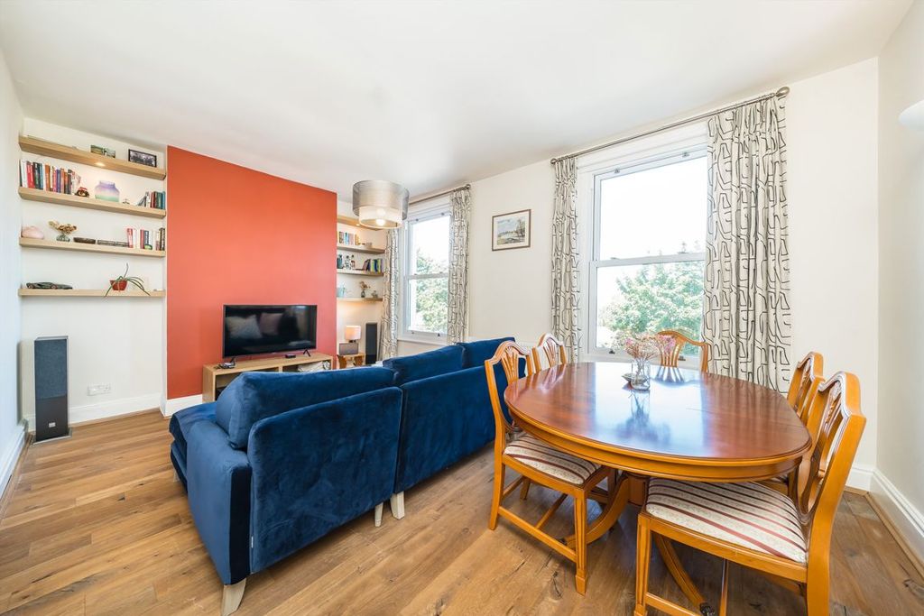 Property photo 2 of 5