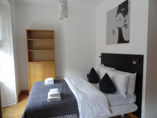 Property photo 1 of 7 Studio To Rent