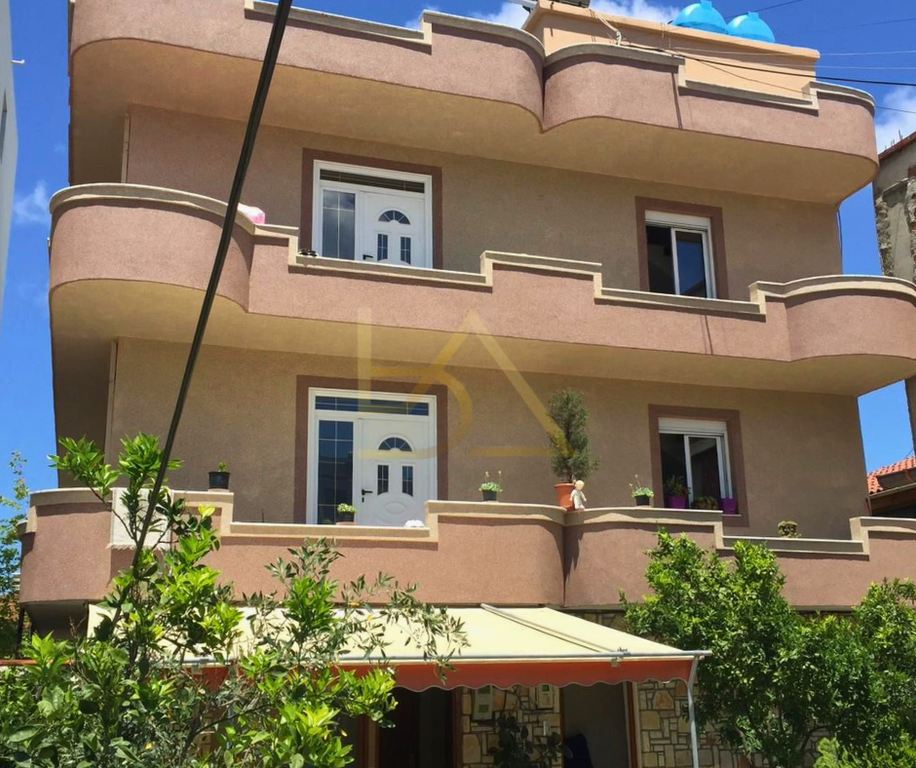 Property photo 1 of 13