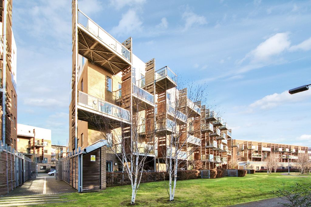 Property photo 1 of 9