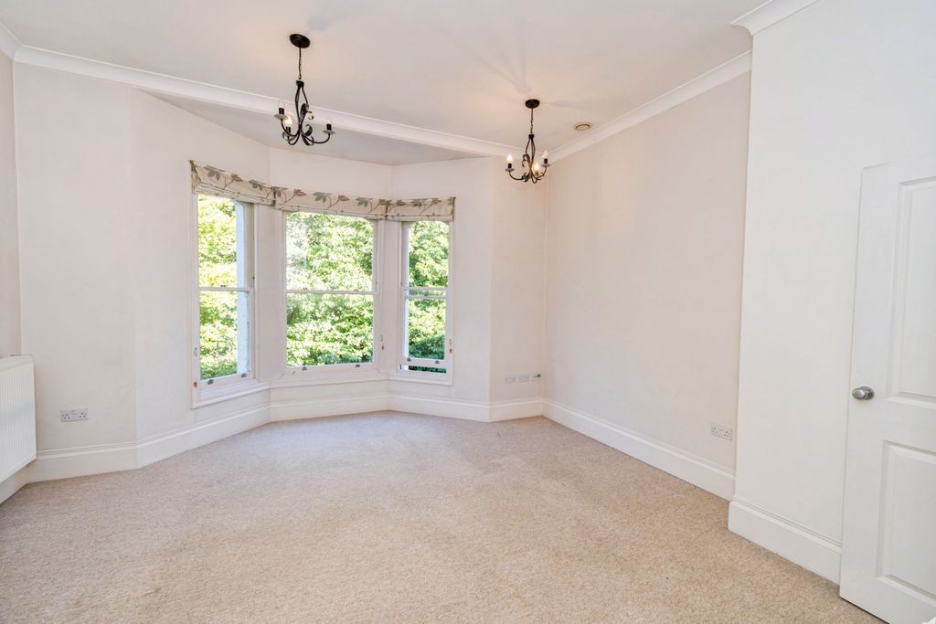 Property photo 2 of 12 Photo