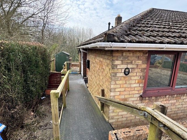 Property photo 3 of 17