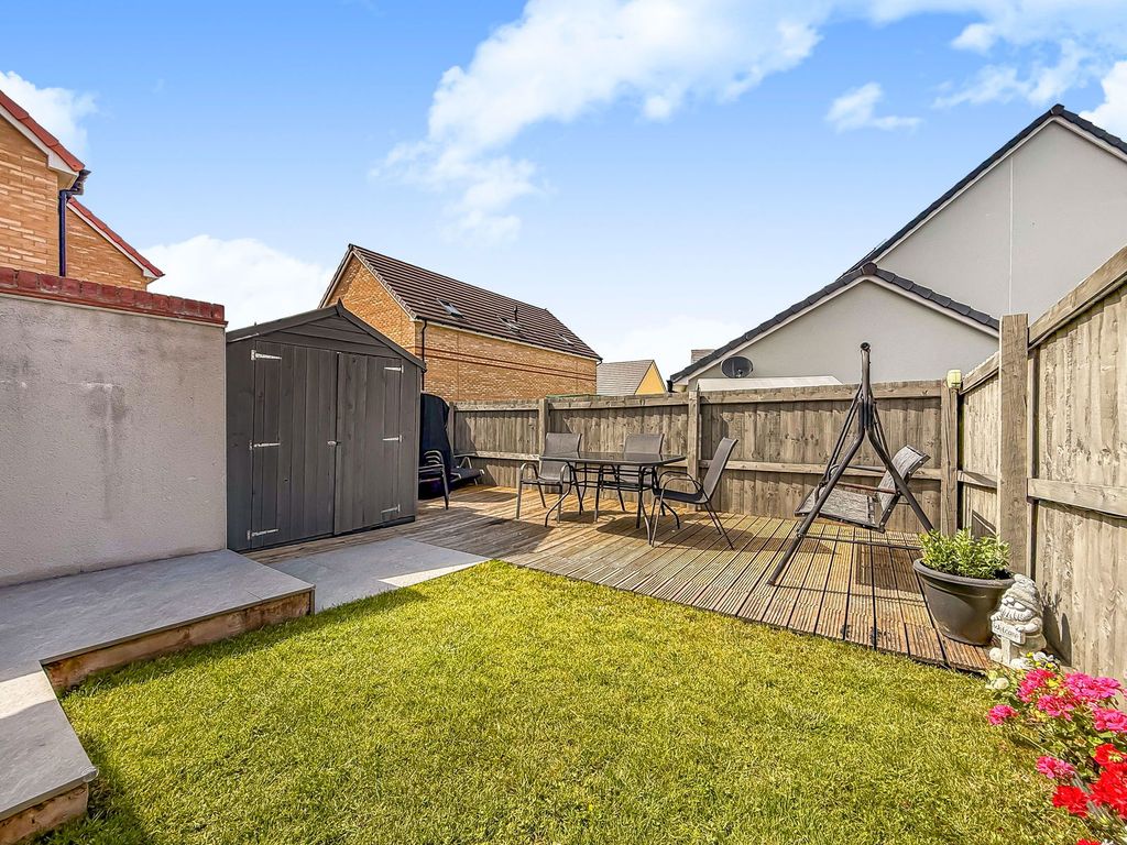 Property photo 2 of 19