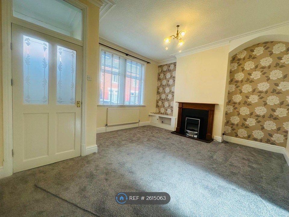 Property photo 3 of 14