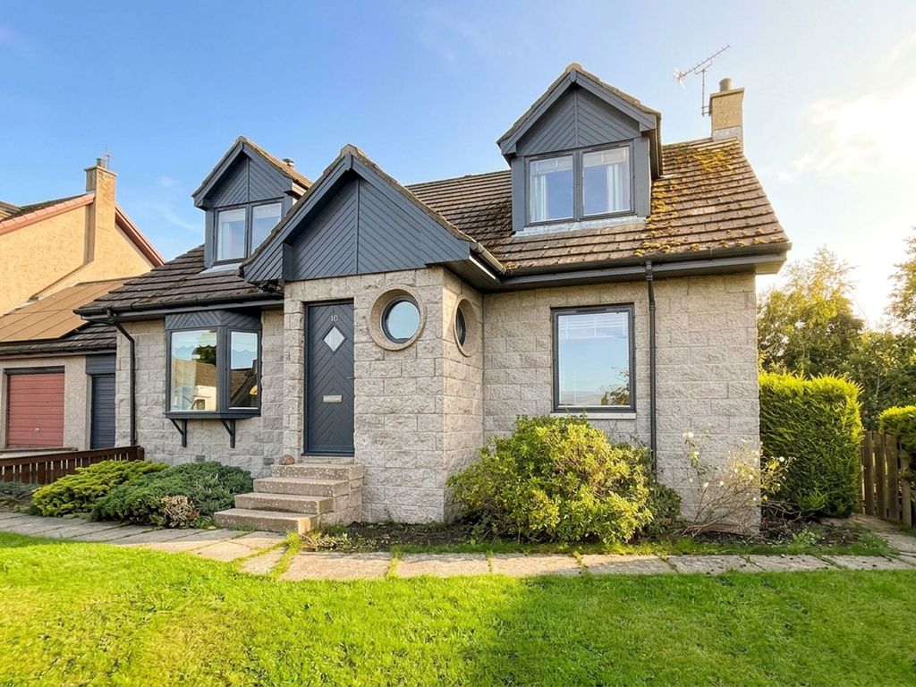 Property photo 2 of 33