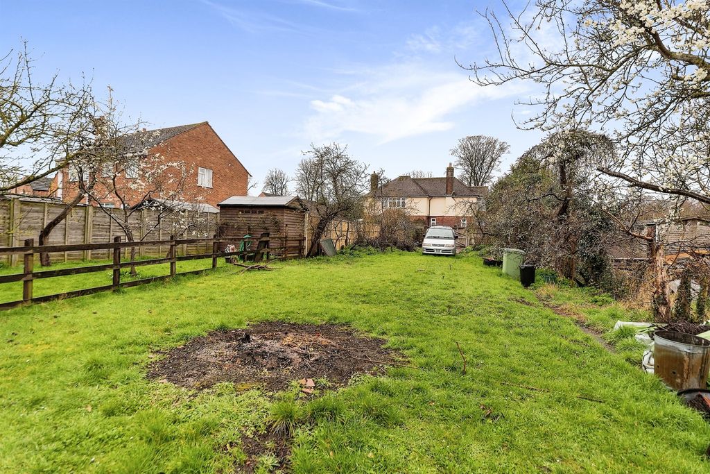 Property photo 3 of 5