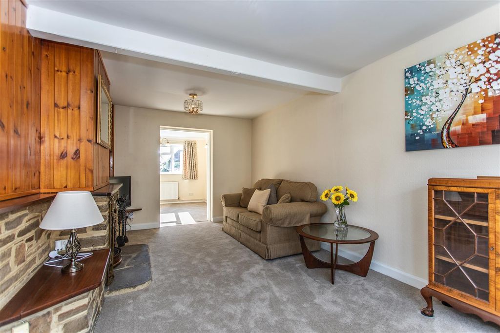 Property photo 3 of 18