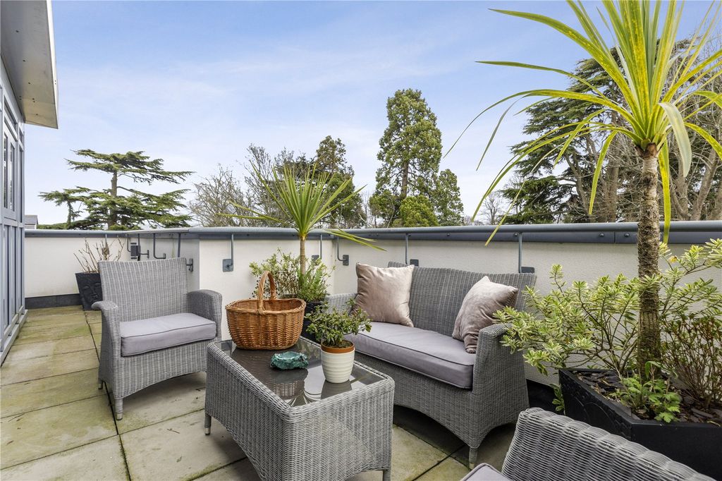 Additional image 13 of 2 bed flat for saleUplands Road, Guildford, Surrey GU1