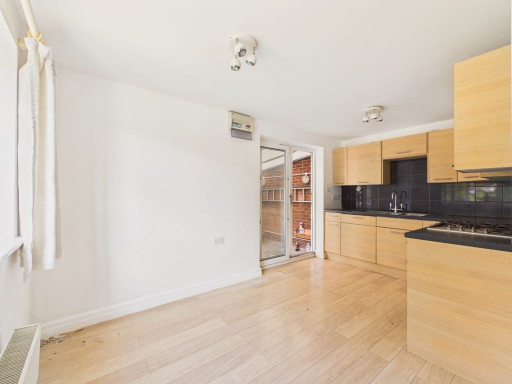 Property photo 3 of 20 5294213