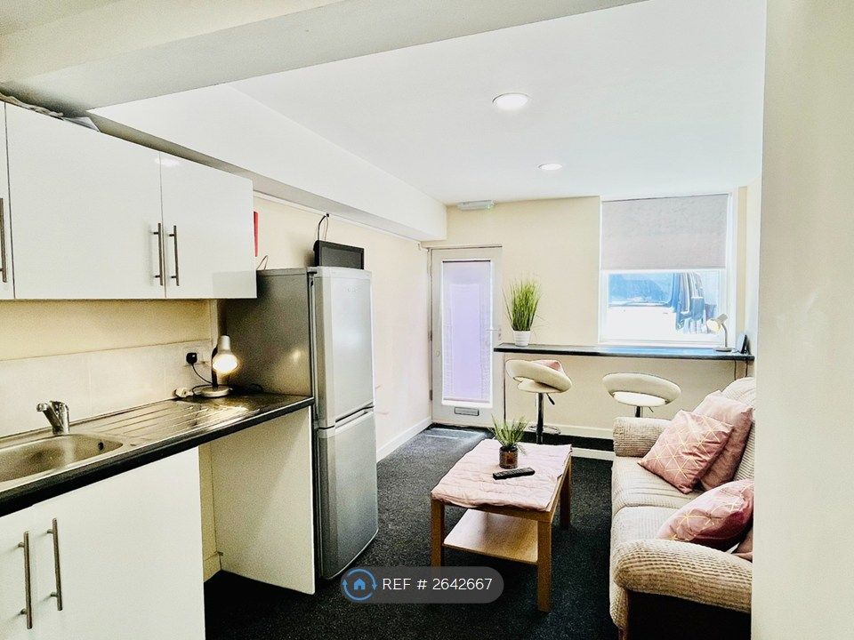 Property photo 2 of 6