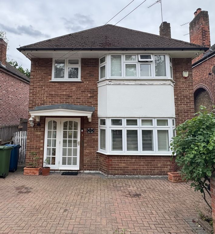Property photo 2 of 18