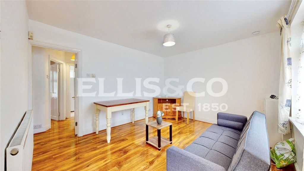 Property photo 1 of 25 Picture No. 03