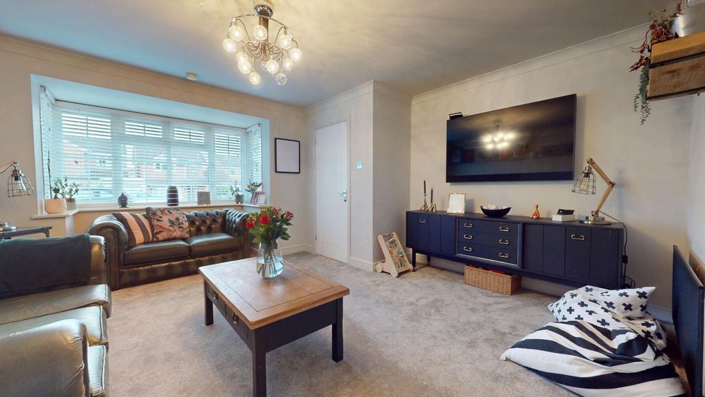 Property photo 3 of 25 4725125