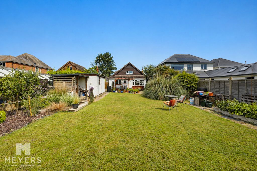 Property photo 3 of 43