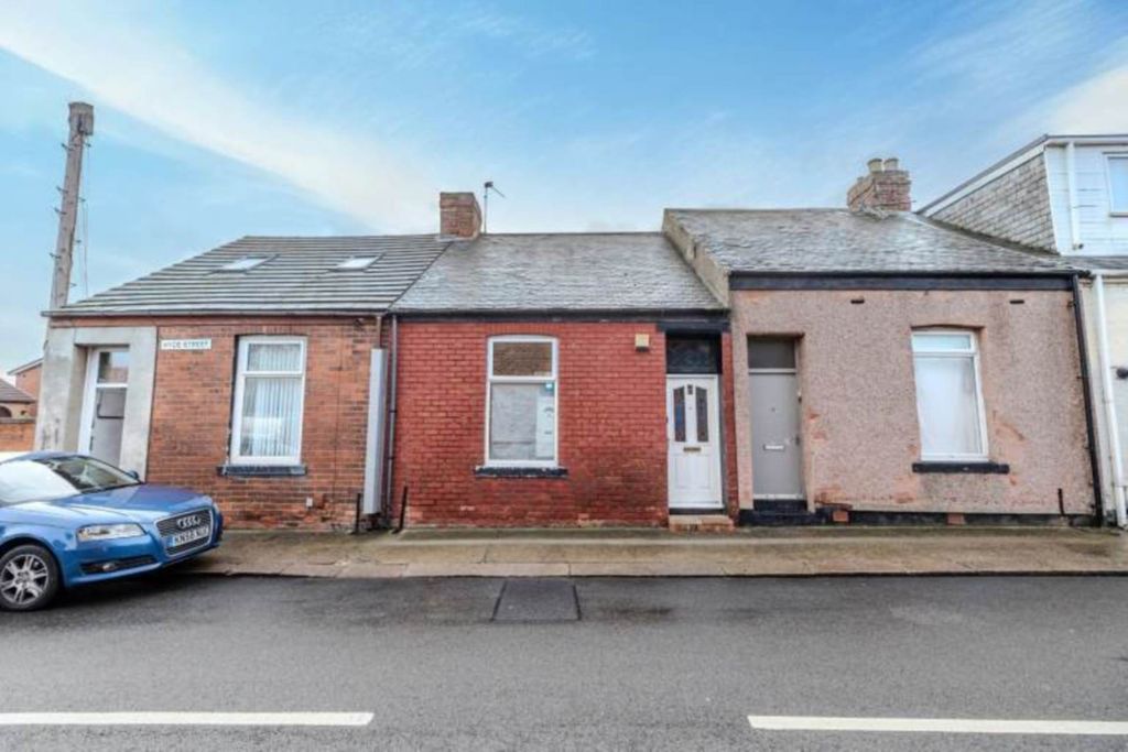 Property photo 2 of 12