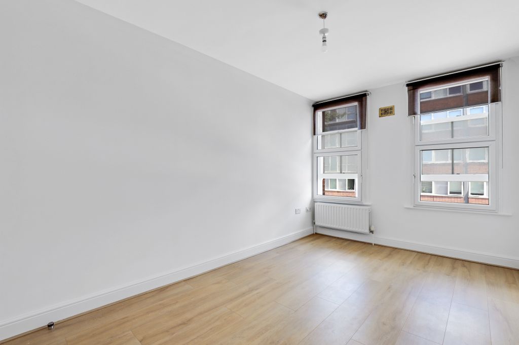 Property photo 2 of 11 13-0E58Jhmcb - Flat 3 Trafalgar House - 37