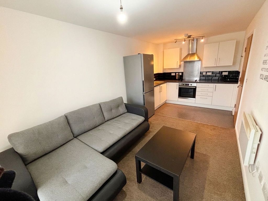 Property photo 2 of 9