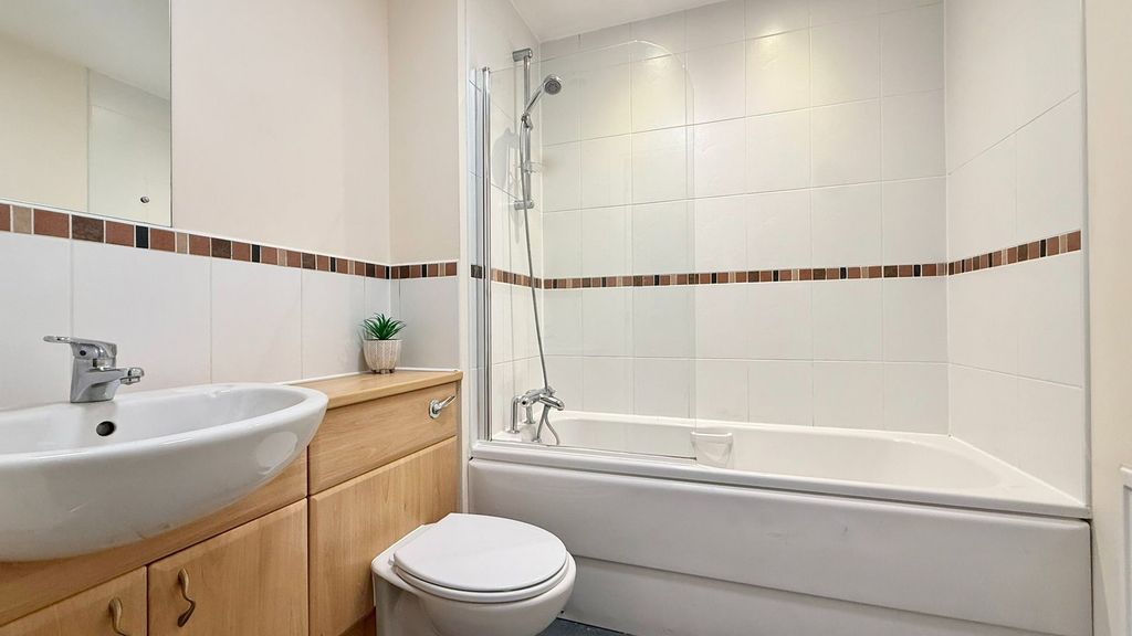 Additional image 15 of 2 bed flat for sale56 Culduthel Mains Circle, Inverness IV2
