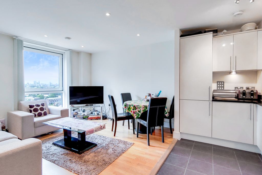 Property photo 3 of 10 Reception Room