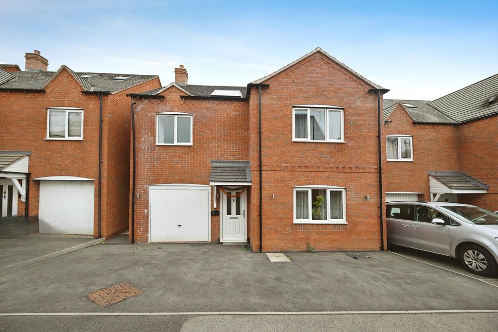 Property photo 1 of 24