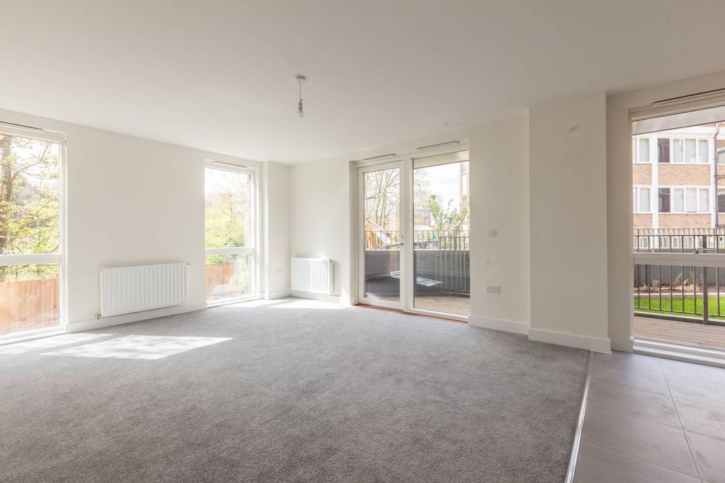 Property photo 1 of 26