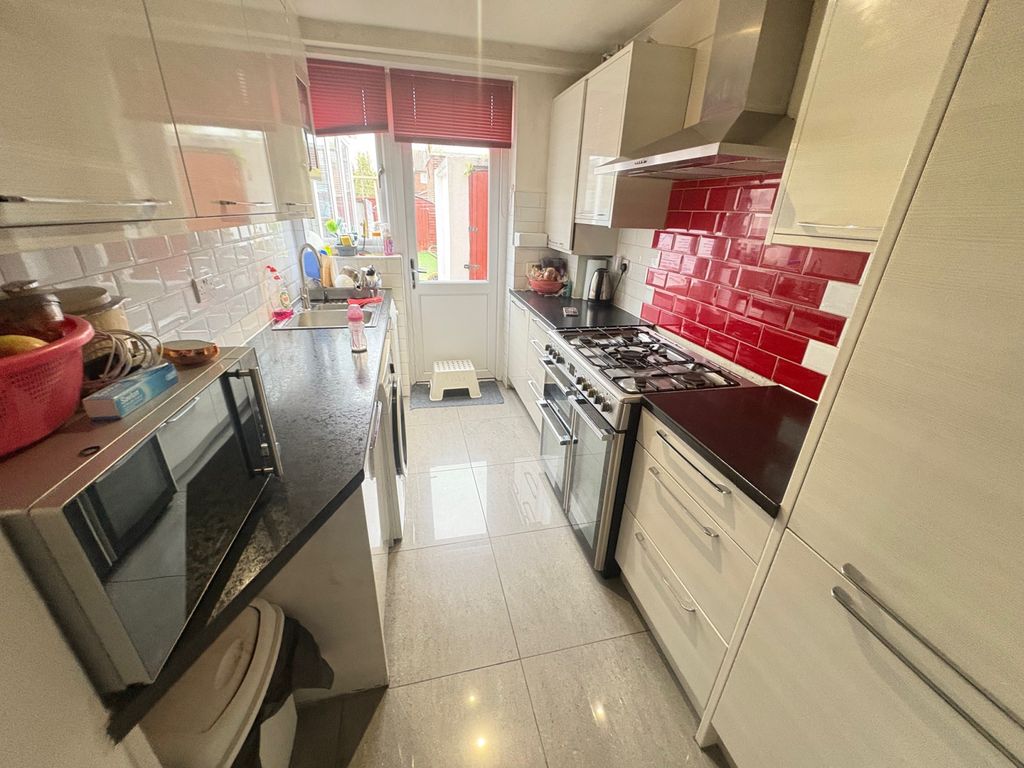 Property photo 2 of 9 Gallery