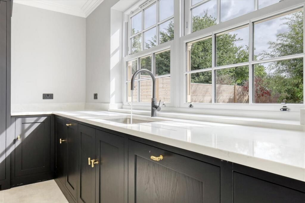 Additional image 6 of 6 bed detached house for saleIvy Chimneys, Epping CM16