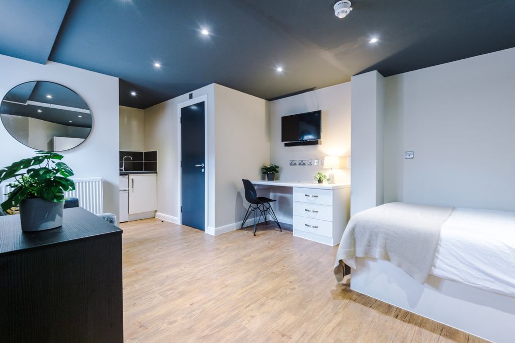 Property photo 2 of 12 Flat 1 Unw, 2