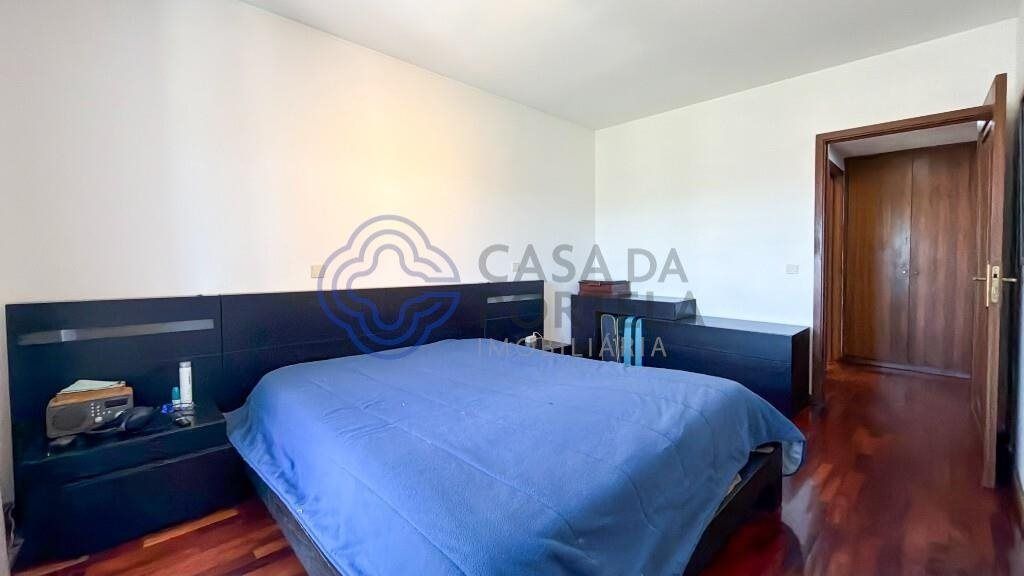 Property photo 3 of 35
