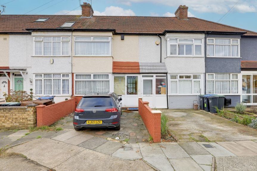 Property photo 1 of 17