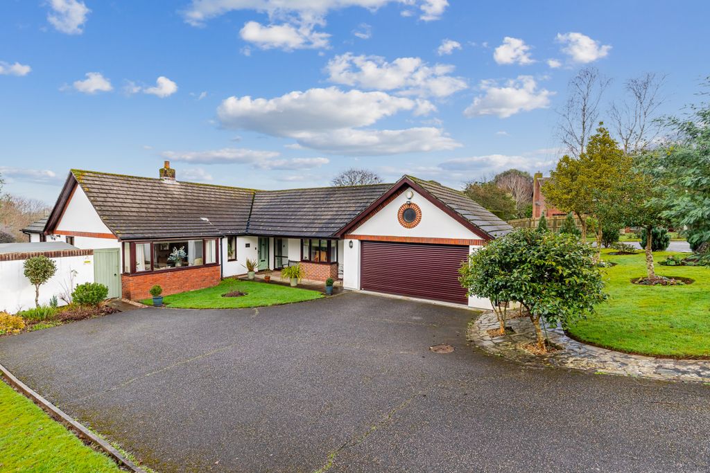 Property photo 1 of 24