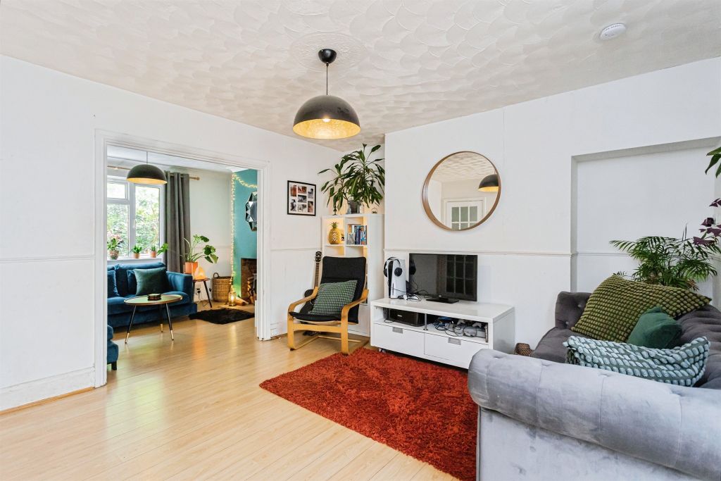 Property photo 3 of 23