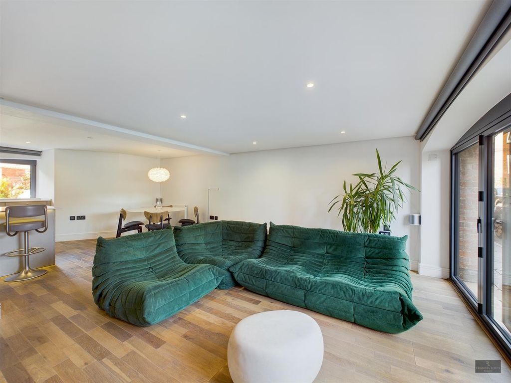 Additional image 12 of 2 bed flat for saleSouthernhay East, Exeter EX1