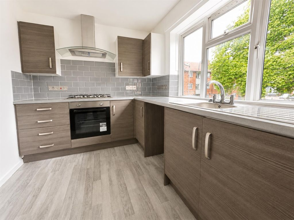 Property photo 2 of 7 2A132F6A-F3F6-4A6D-Bbeb-76D0806F6Aa9.Png
