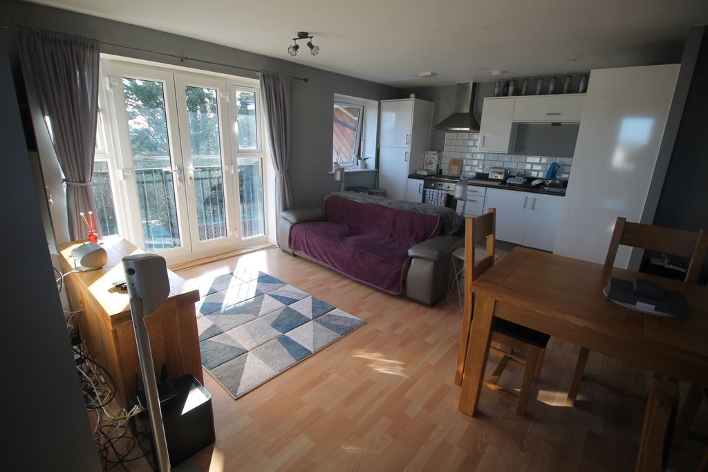 Property photo 3 of 7 Img_0780