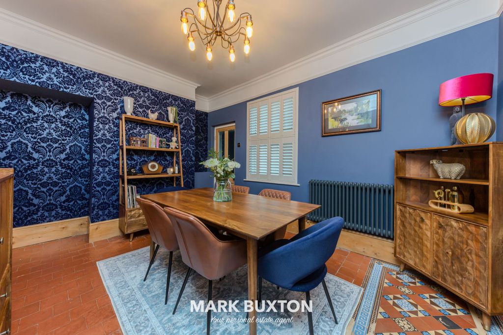 Property photo 3 of 36