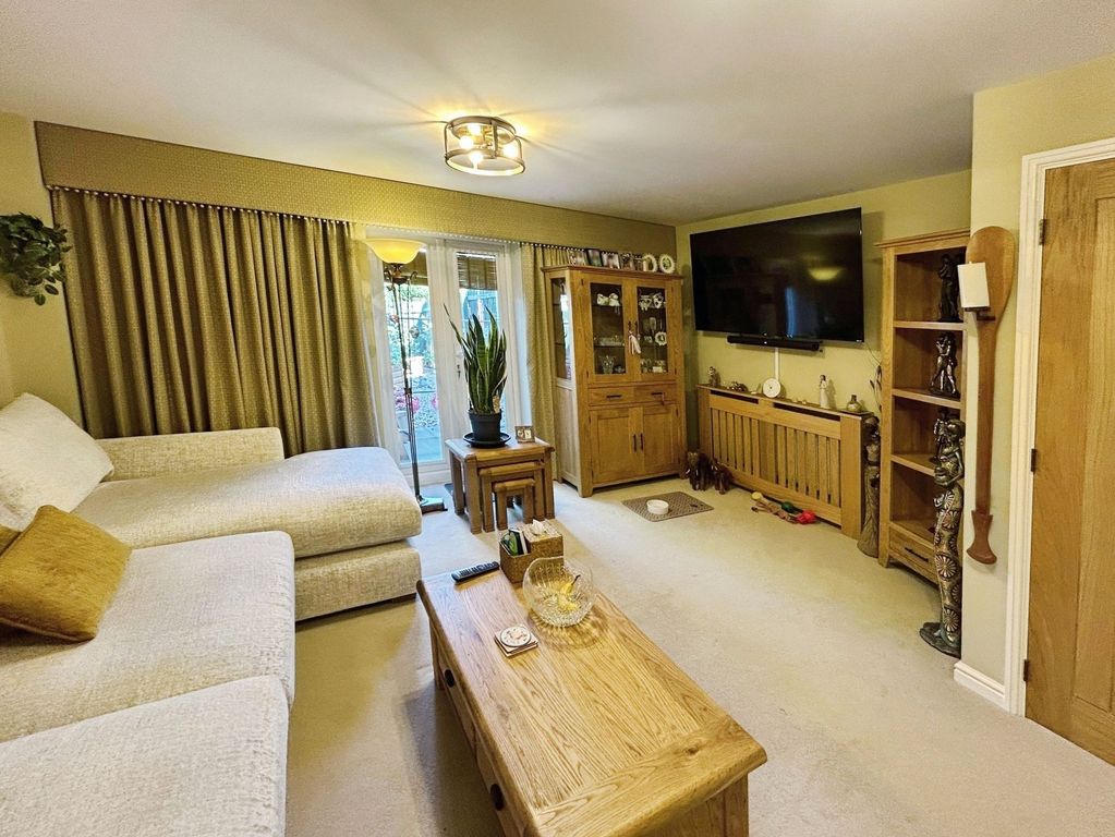 Property photo 3 of 15