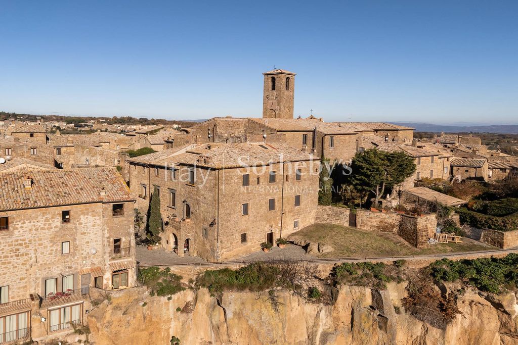 Property photo 3 of 42