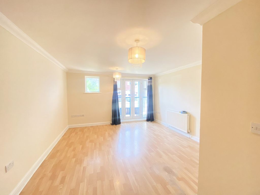 Property photo 3 of 6