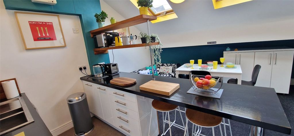 Property photo 3 of 14 Kitchen/Diner