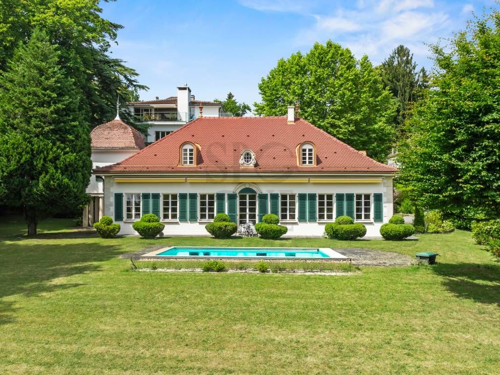 Property photo 1 of 5