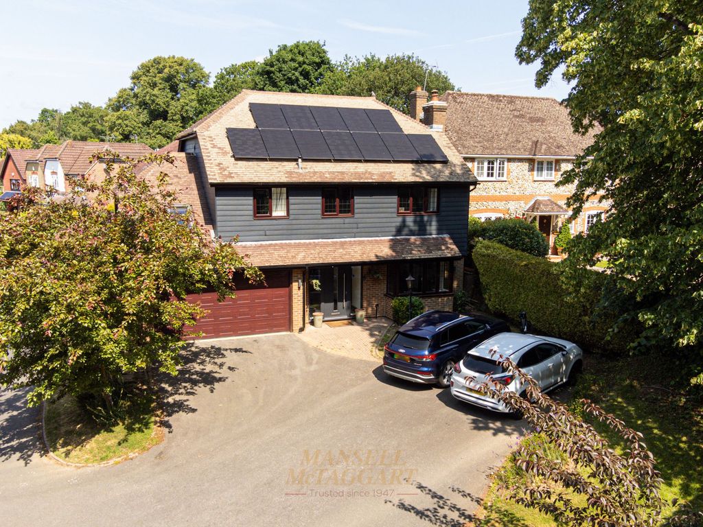 Property photo 1 of 27