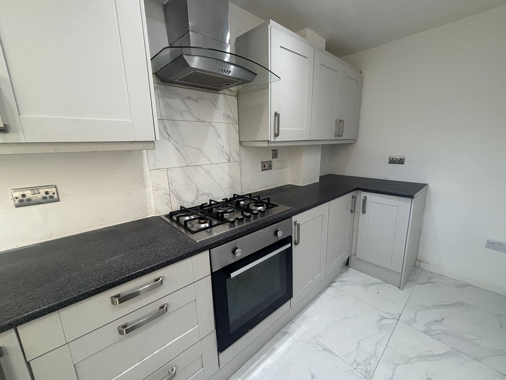 Property photo 2 of 10 Image