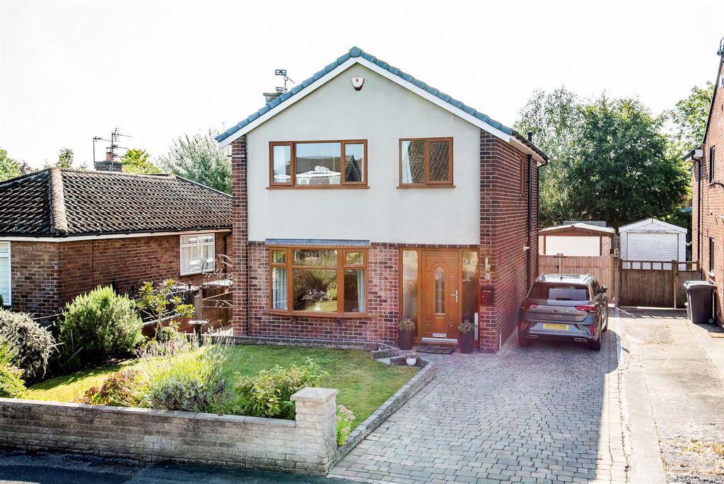 Property photo 1 of 27 Front External