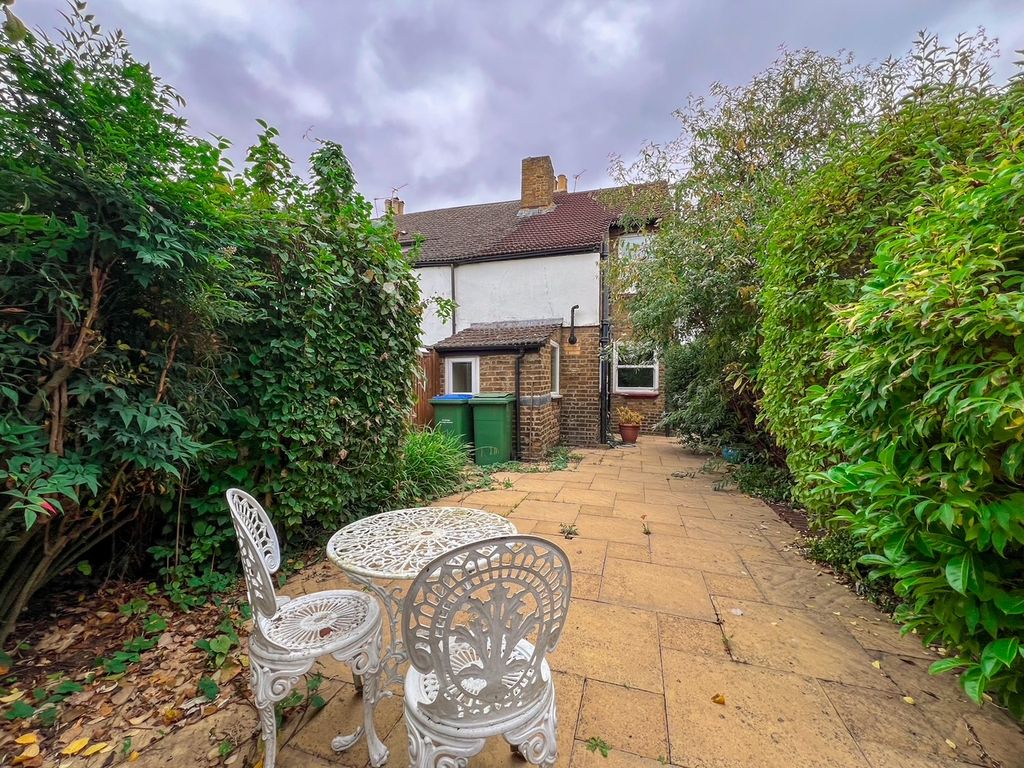 Property photo 2 of 16