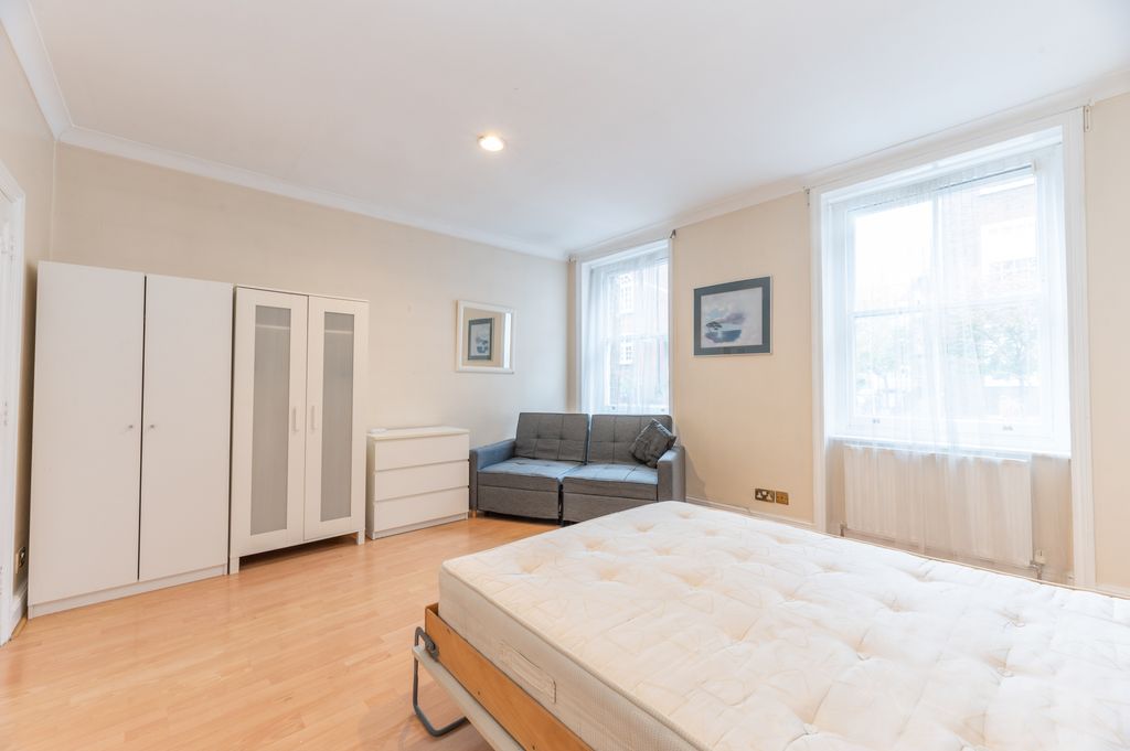 Property photo 1 of 4